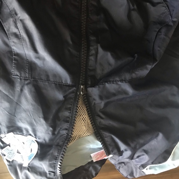 Vintage North Carolina Tarheels Windbreaker - Picture 5 of 5